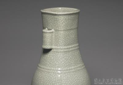 图片[2]-Vase with tubular handles in green glaze, Qing dynasty, Yongzheng reign (1723-1735)-China Archive